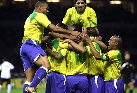 更得益于他 更得益于他